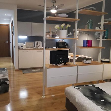 Apartamento Le Ammiraglie Savona Exterior foto