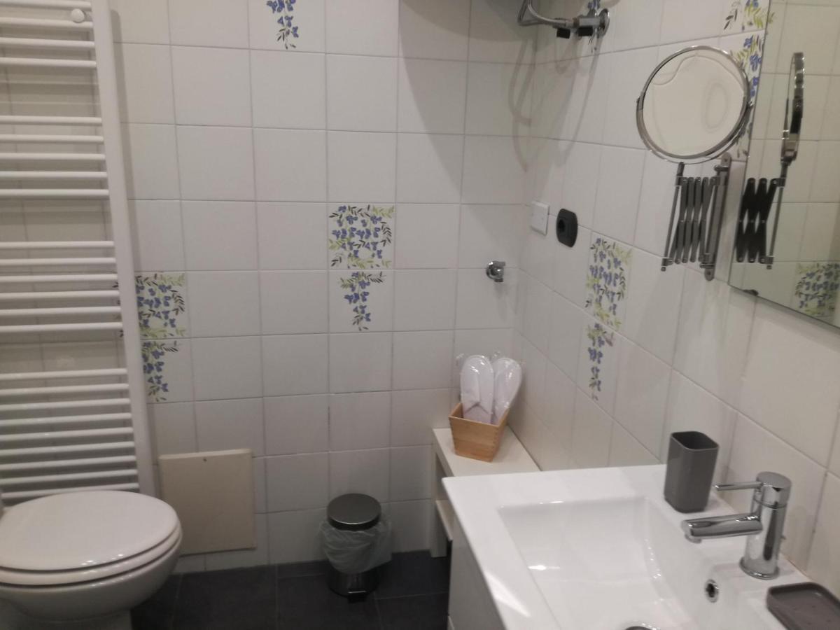 Apartamento Le Ammiraglie Savona Exterior foto